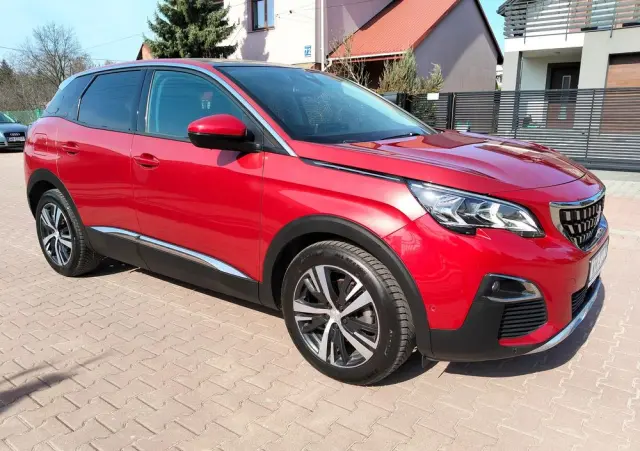 PEUGEOT 3008 BlueHDi 130 Stop & Start Allure