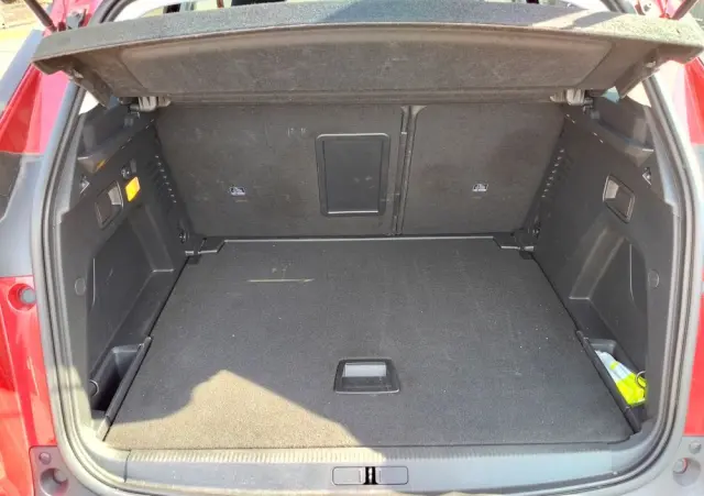 PEUGEOT 3008 BlueHDi 130 Stop & Start Allure