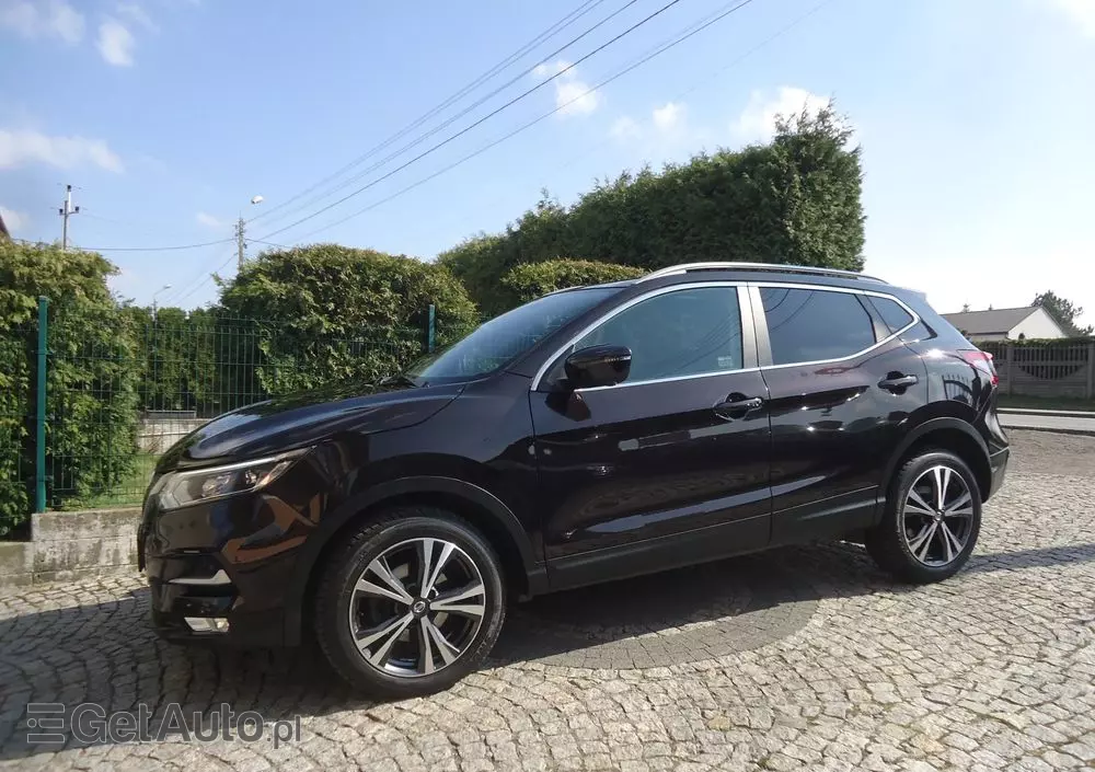NISSAN Qashqai 1.3 DIG-T N-Connecta
