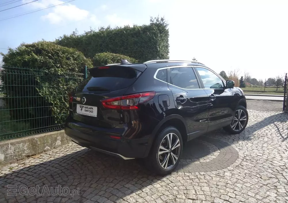 NISSAN Qashqai 1.3 DIG-T N-Connecta