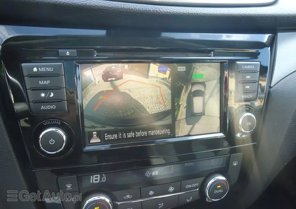 NISSAN Qashqai 1.3 DIG-T N-Connecta