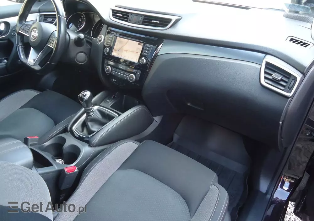 NISSAN Qashqai 1.3 DIG-T N-Connecta
