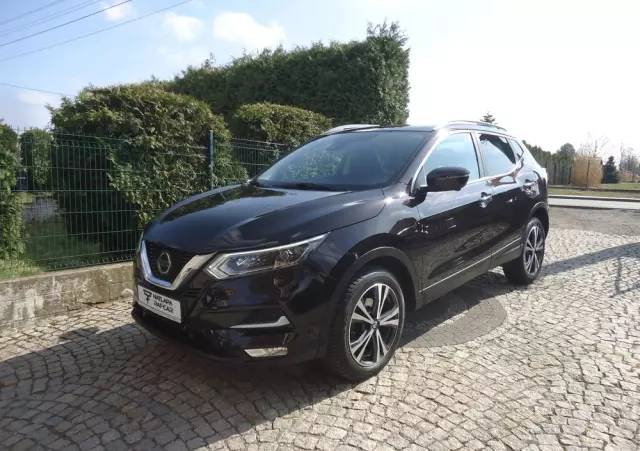 NISSAN Qashqai 1.3 DIG-T N-Connecta