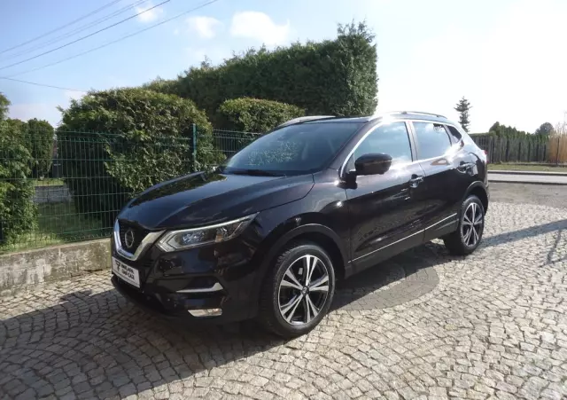 NISSAN Qashqai 1.3 DIG-T N-Connecta