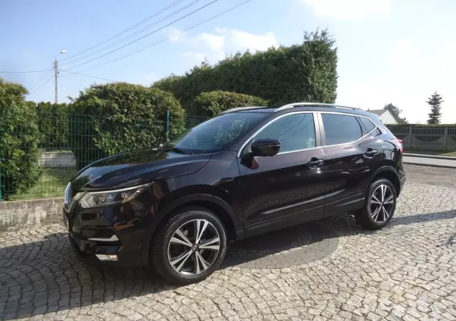 NISSAN Qashqai 1.3 DIG-T N-Connecta