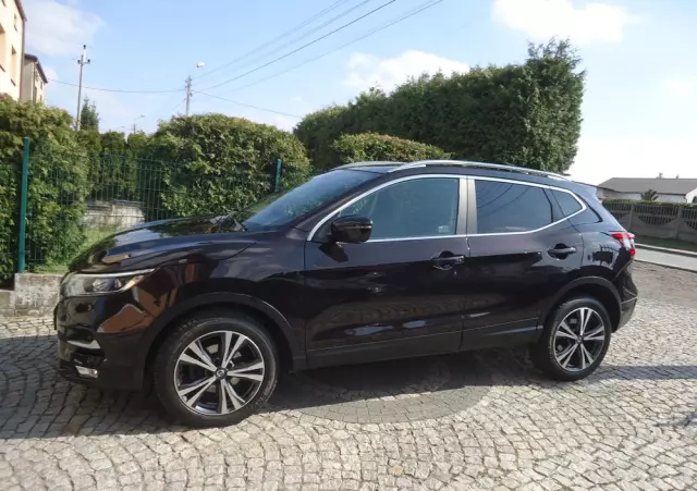 NISSAN Qashqai 1.3 DIG-T N-Connecta