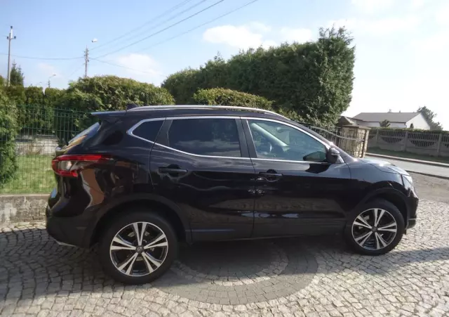 NISSAN Qashqai 1.3 DIG-T N-Connecta