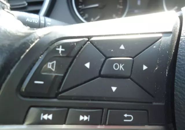 NISSAN Qashqai 1.3 DIG-T N-Connecta