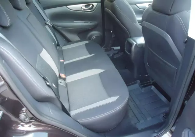 NISSAN Qashqai 1.3 DIG-T N-Connecta