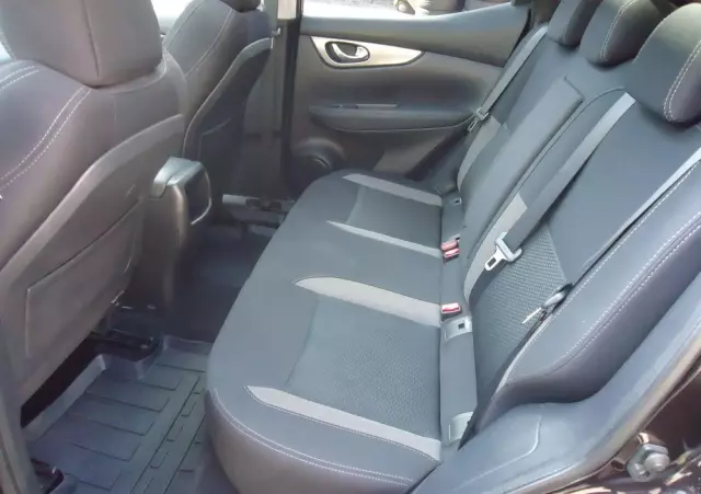 NISSAN Qashqai 1.3 DIG-T N-Connecta