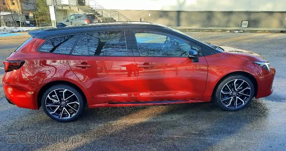 TOYOTA Corolla 2.0 Hybrid GR Sport Dynamic