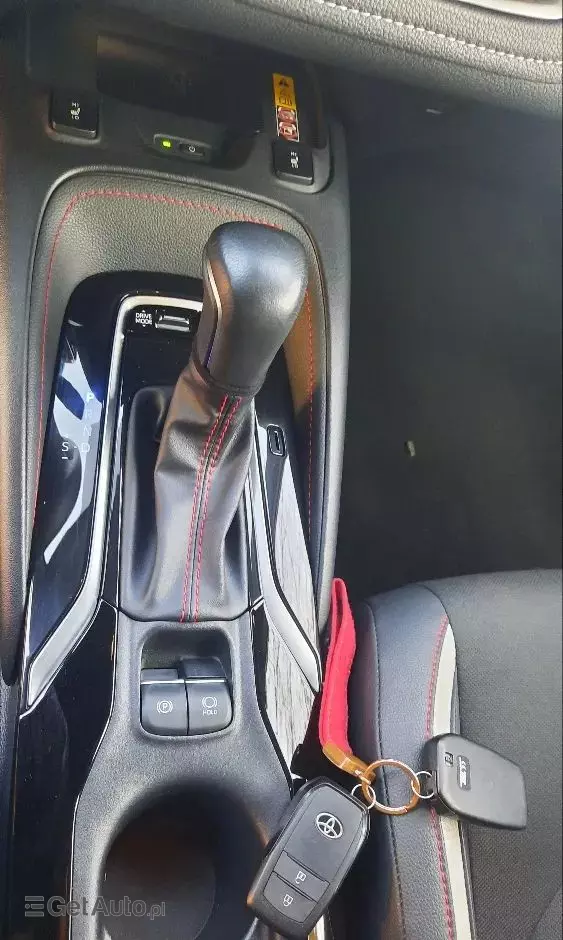 TOYOTA Corolla 2.0 Hybrid GR Sport Dynamic