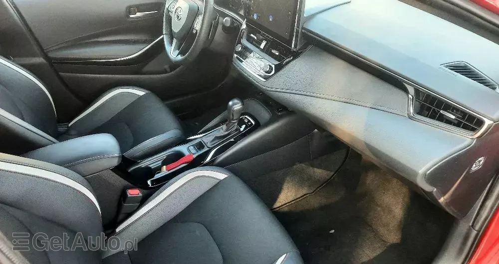 TOYOTA Corolla 2.0 Hybrid GR Sport Dynamic