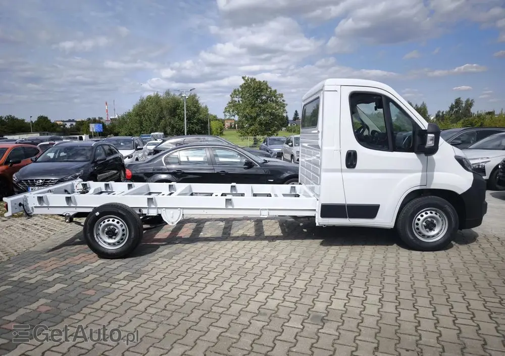 PEUGEOT Boxer podwozie do zabudowy 