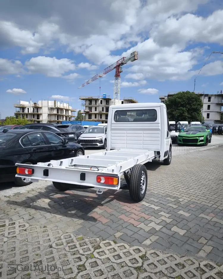 PEUGEOT Boxer podwozie do zabudowy 