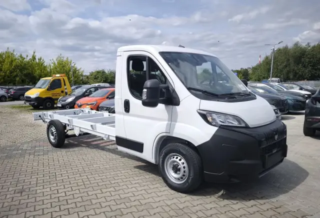 PEUGEOT Boxer podwozie do zabudowy 