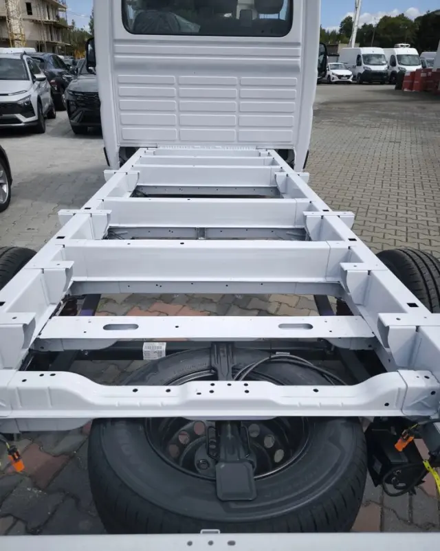 PEUGEOT Boxer podwozie do zabudowy 