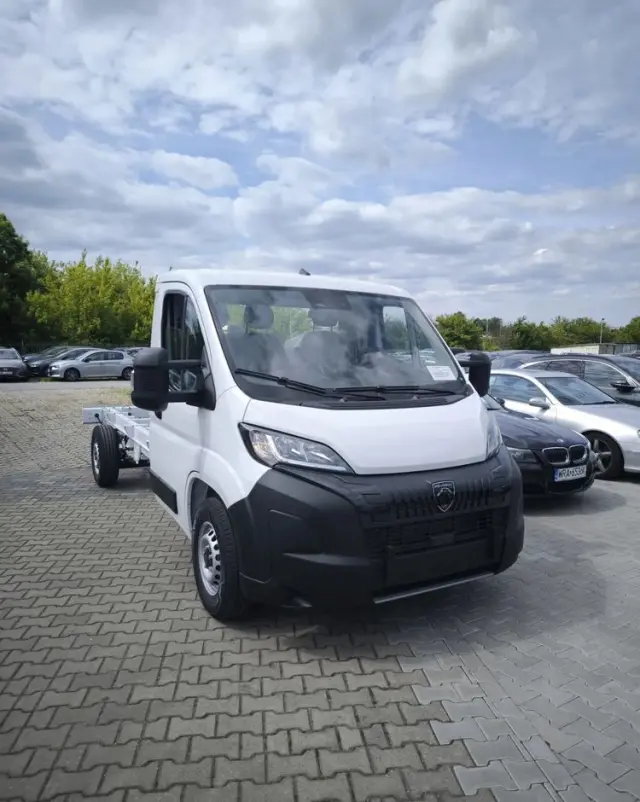 PEUGEOT Boxer podwozie do zabudowy 