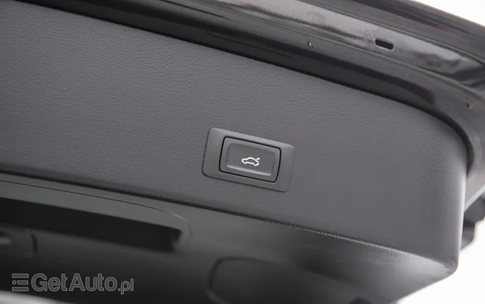 AUDI A6 Avant 2.0 TDI quattro S tronic