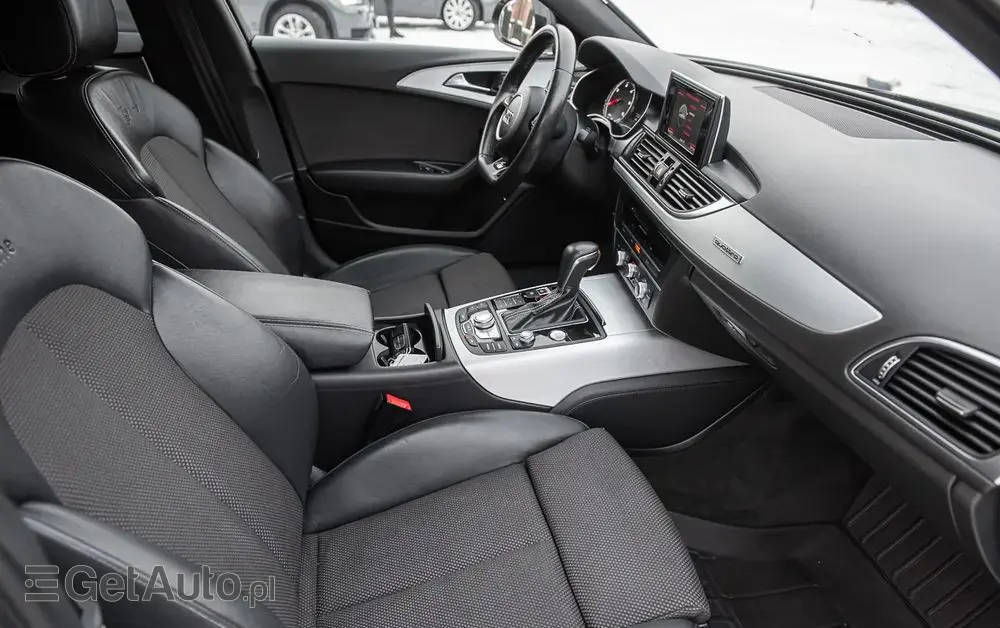 AUDI A6 Avant 2.0 TDI quattro S tronic