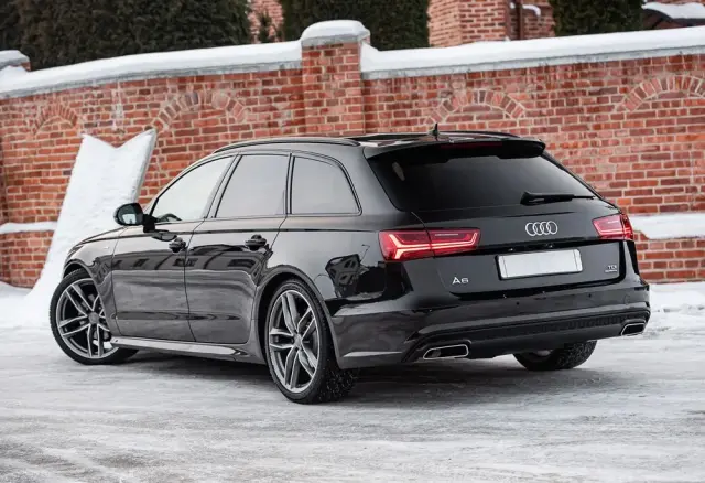 AUDI A6 Avant 2.0 TDI quattro S tronic