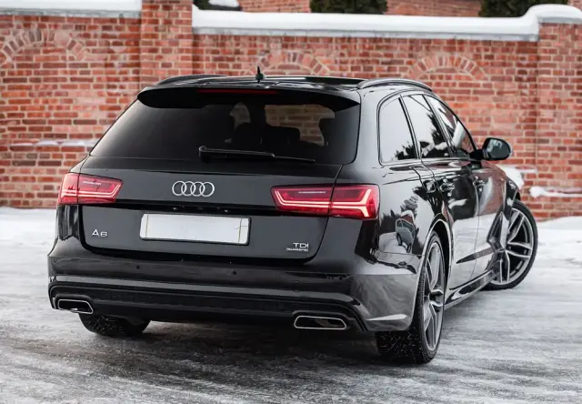 AUDI A6 Avant 2.0 TDI quattro S tronic
