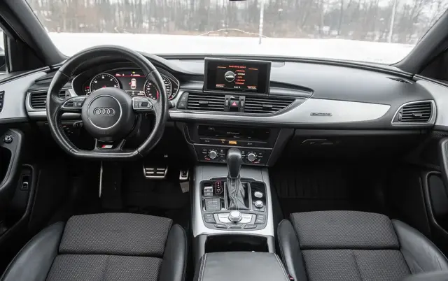 AUDI A6 Avant 2.0 TDI quattro S tronic