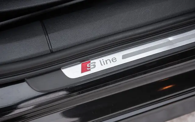 AUDI A6 Avant 2.0 TDI quattro S tronic