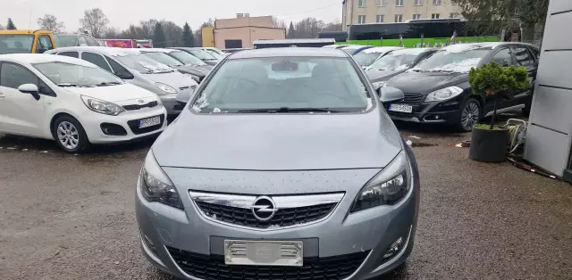 OPEL Astra 1.6 Turbo (180 KM)