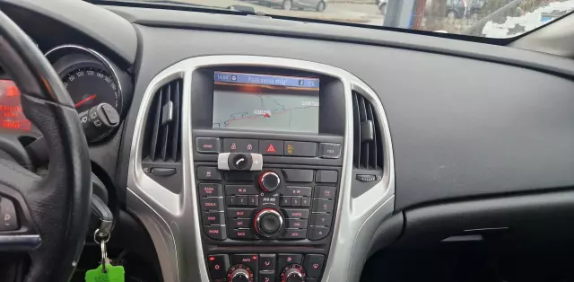 OPEL Astra 1.6 Turbo (180 KM)