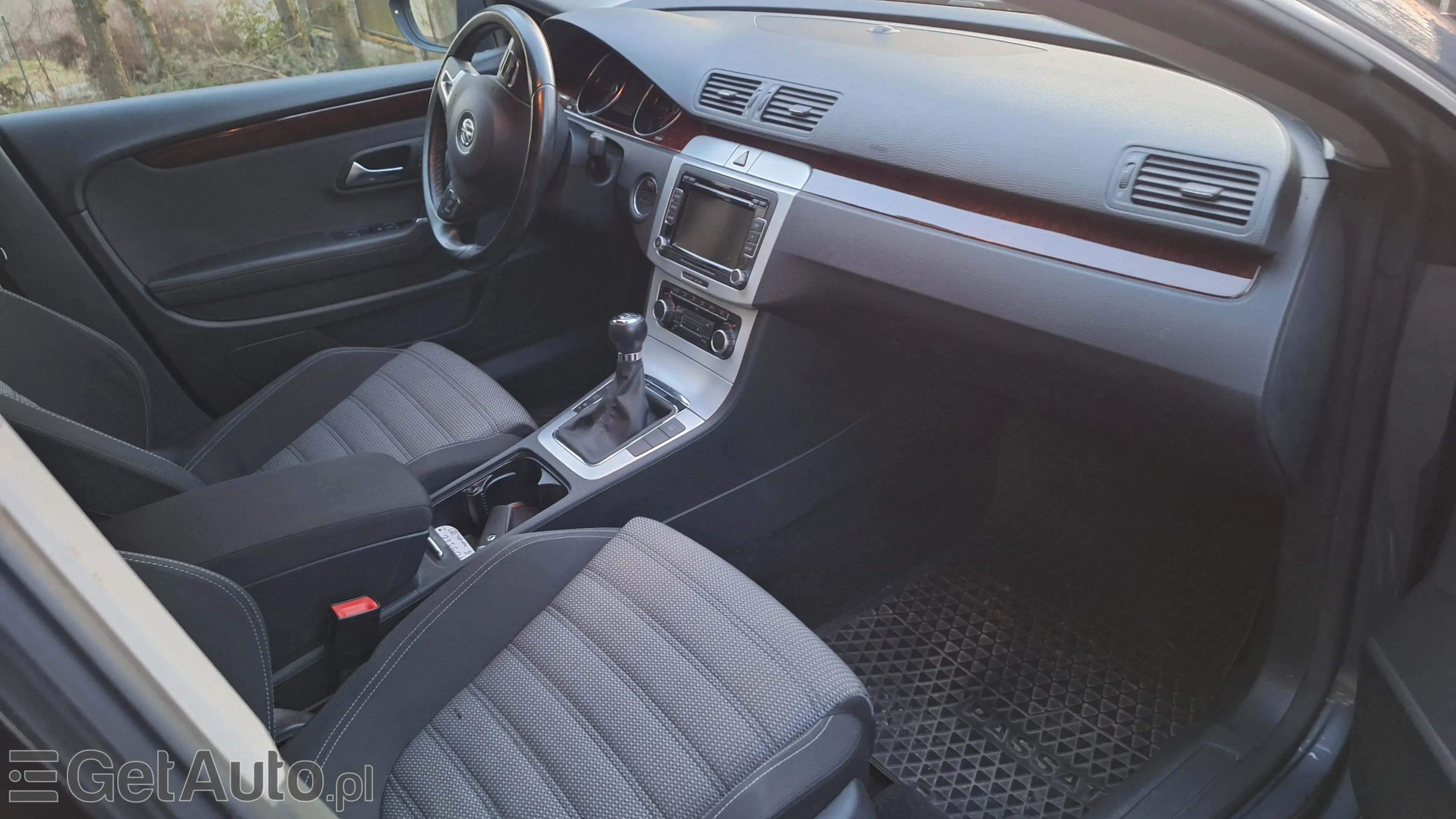 VOLKSWAGEN Passat Sportline