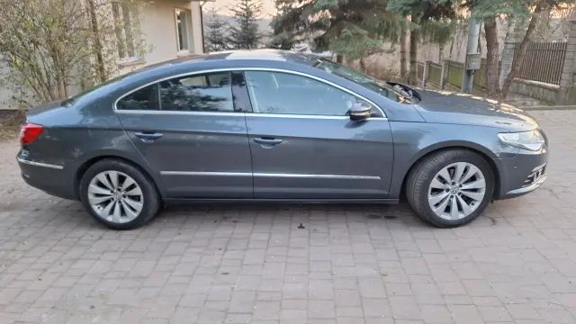 VOLKSWAGEN Passat Sportline
