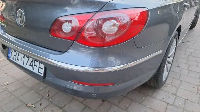 VOLKSWAGEN Passat Sportline