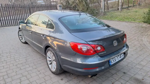 VOLKSWAGEN Passat Sportline