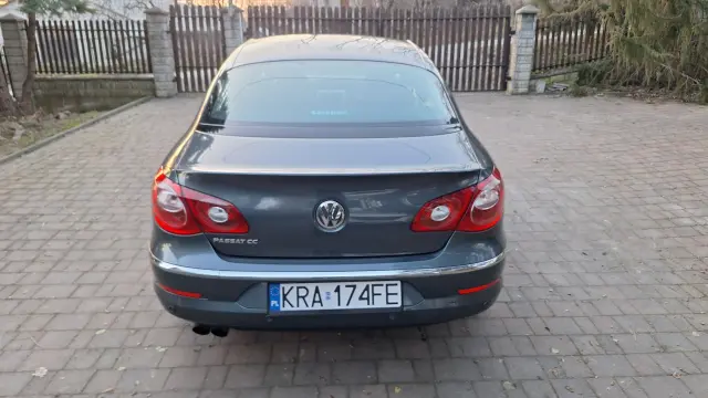VOLKSWAGEN Passat Sportline