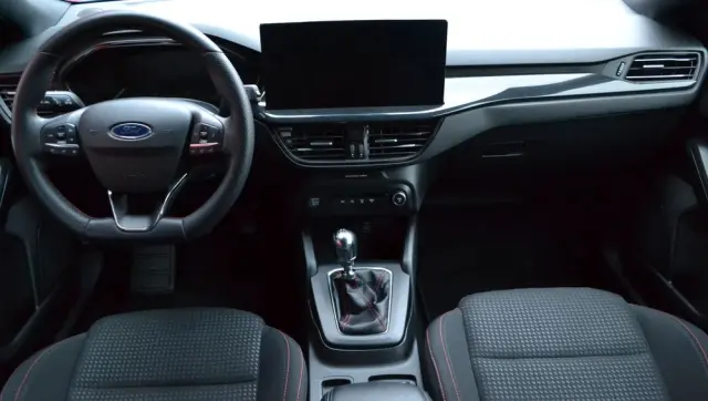 FORD Focus 1.0 EcoBoost Start-Stopp-System ST-LINE