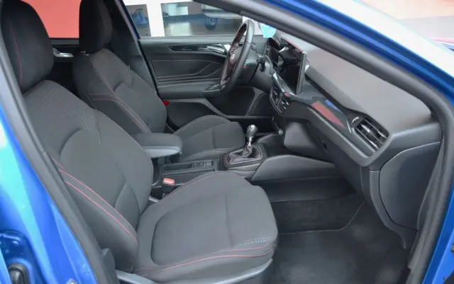 FORD Focus 1.0 EcoBoost Start-Stopp-System ST-LINE