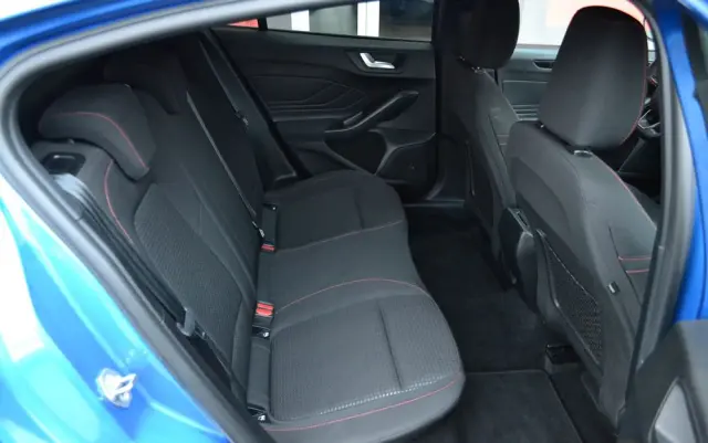 FORD Focus 1.0 EcoBoost Start-Stopp-System ST-LINE