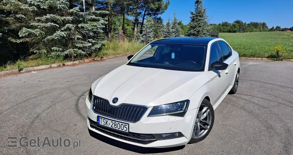 SKODA Superb 2.0 TDI Style DSG