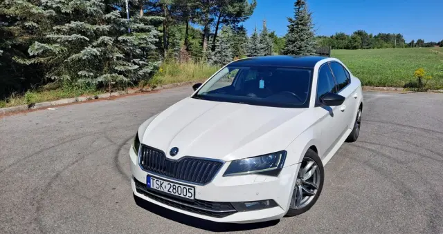 SKODA Superb 2.0 TDI Style DSG