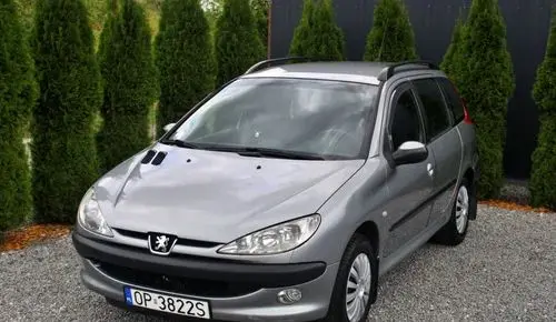 PEUGEOT 206 