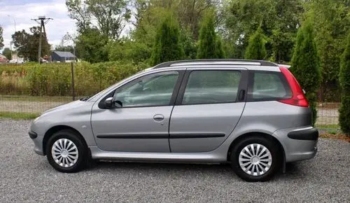 PEUGEOT 206 