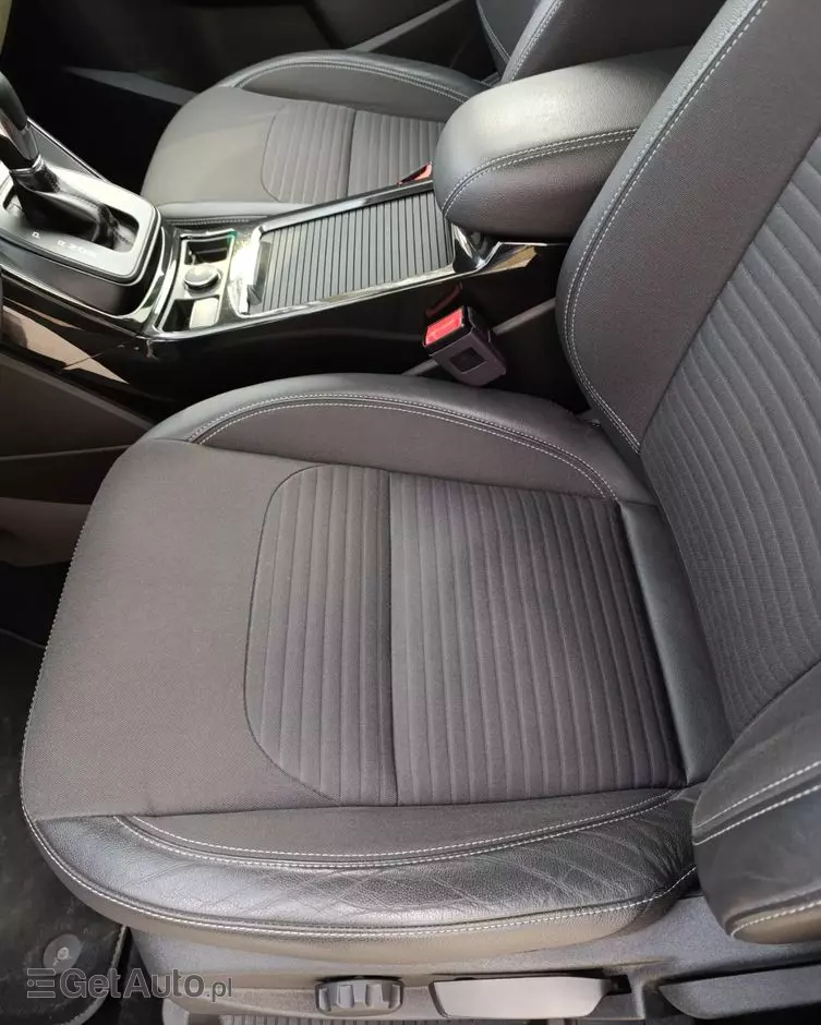 FORD Kuga 1.5 EcoBoost AWD Edition ASS