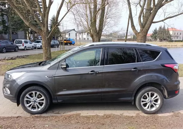 FORD Kuga 1.5 EcoBoost AWD Edition ASS