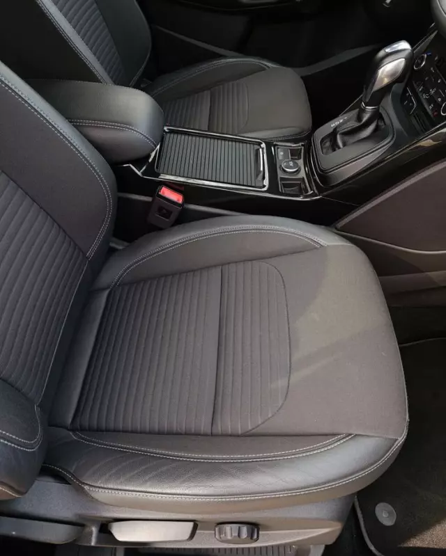 FORD Kuga 1.5 EcoBoost AWD Edition ASS