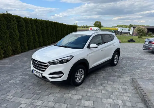HYUNDAI Tucson 
