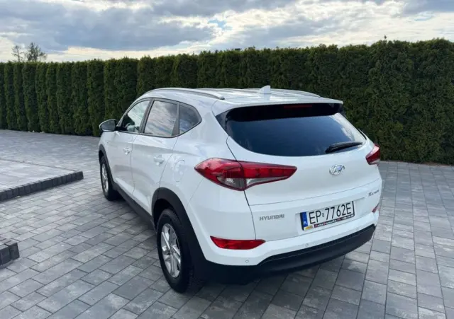 HYUNDAI Tucson 