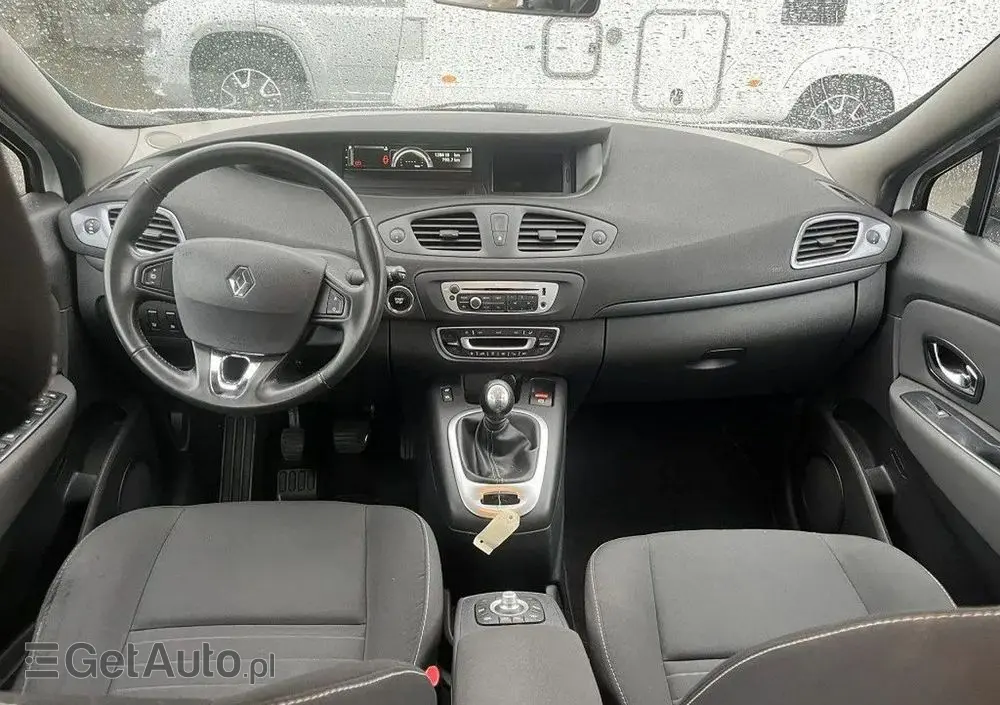 RENAULT Scenic 