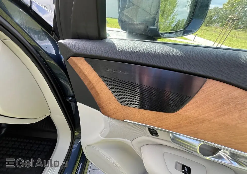 VOLVO XC 90 T6 AWD Geartronic Momentum Pro