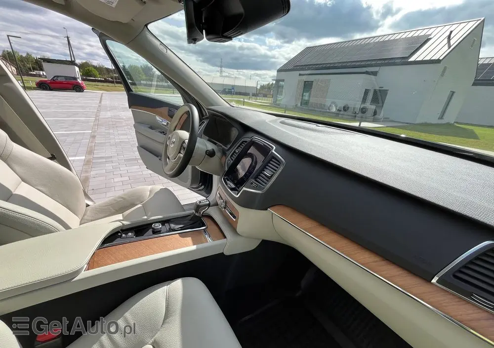 VOLVO XC 90 T6 AWD Geartronic Momentum Pro